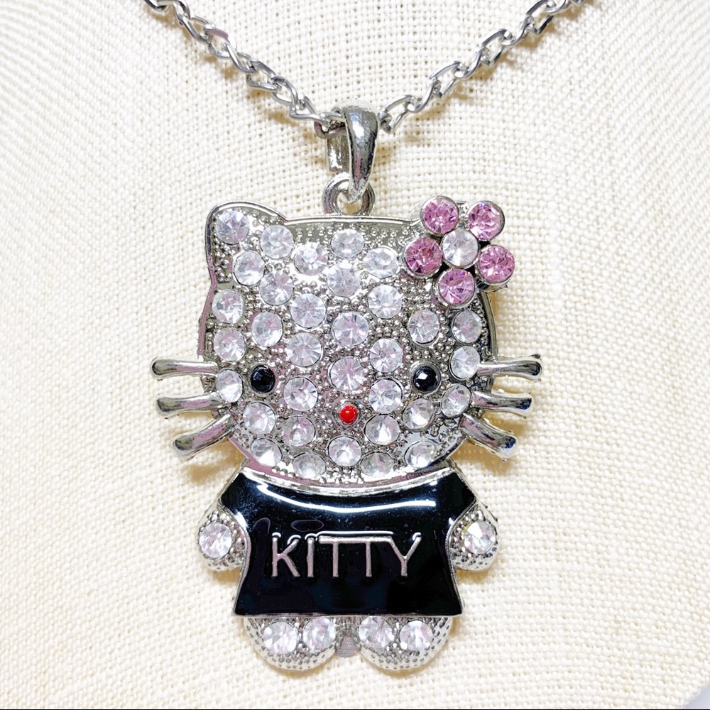 Hello Kitty Harajuku Black Silver Chain Neck 15